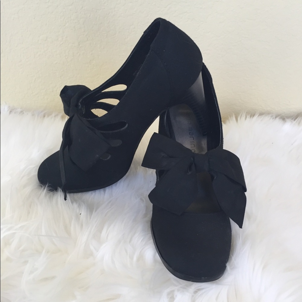 Ann Marino Ladies Black Bow heels